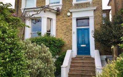 How to choose your front door colour